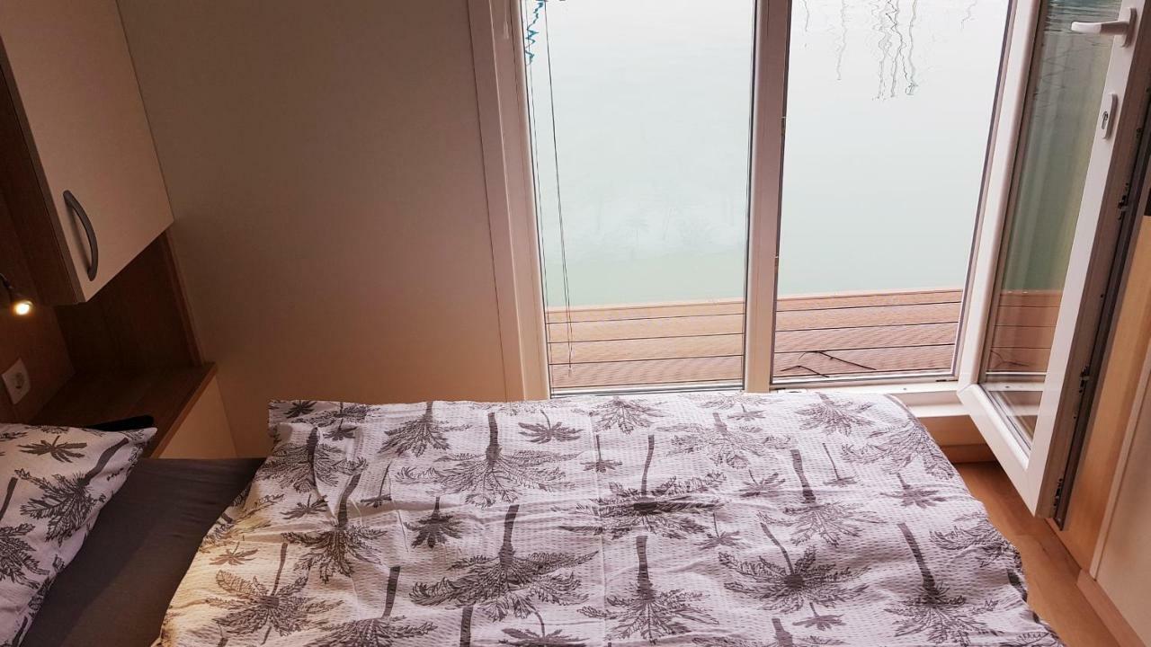 Floating Sea House Portorose 호텔 외부 사진